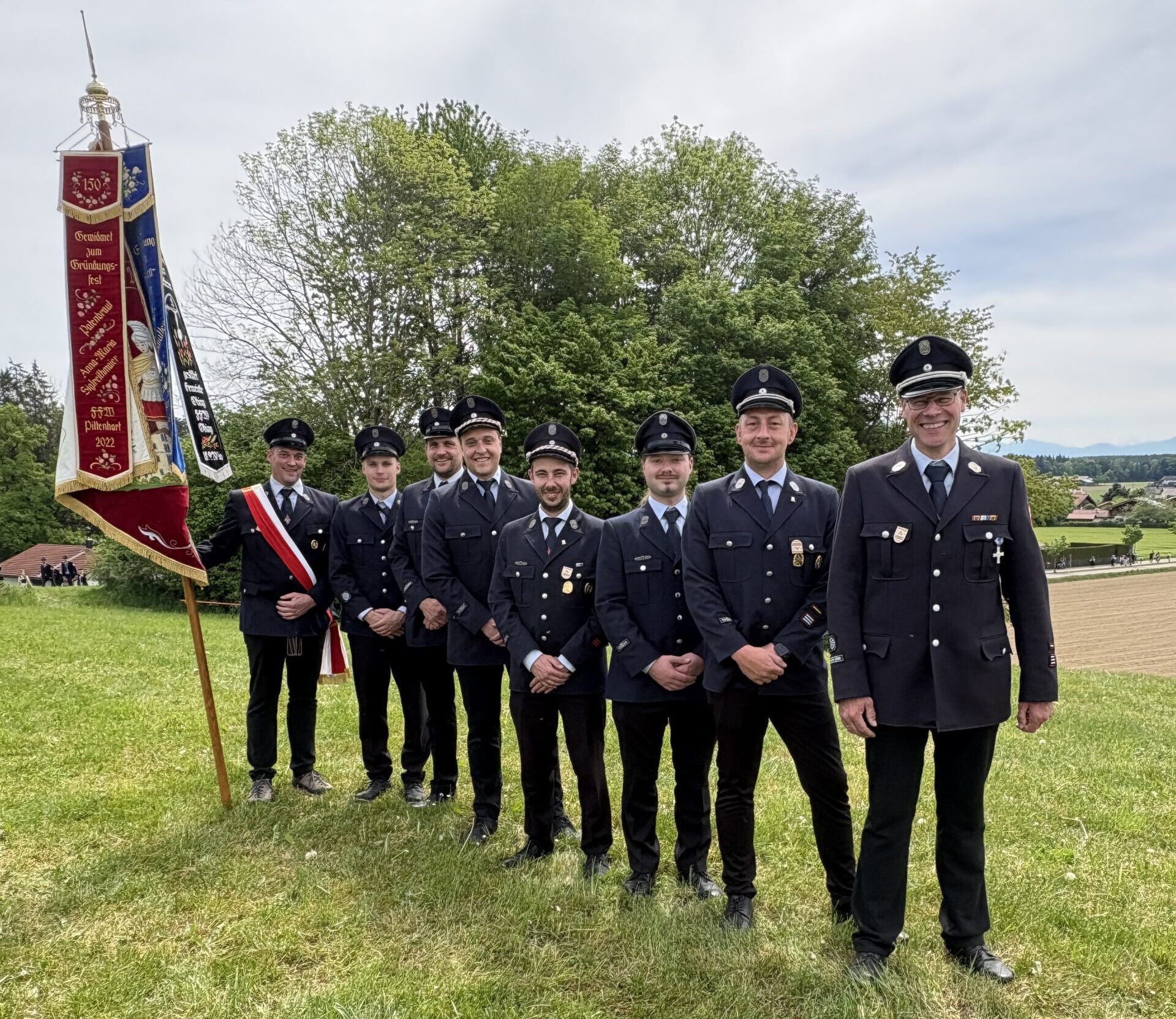 Vorstandschaft des Vereins der Obinger Freiwilligen Feuerwehr.